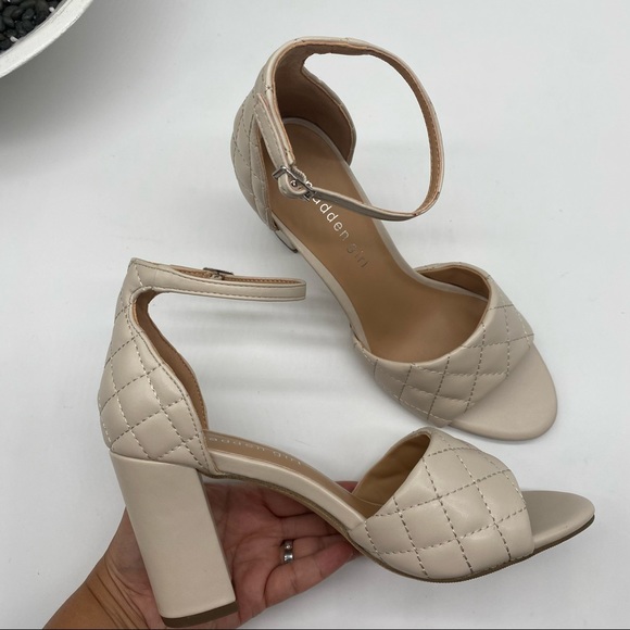MADDEN GIRL
Blend-Q Quilted Two-Piece Block-Heel Sandals in faux leather 7.5 - Picture 1 of 8